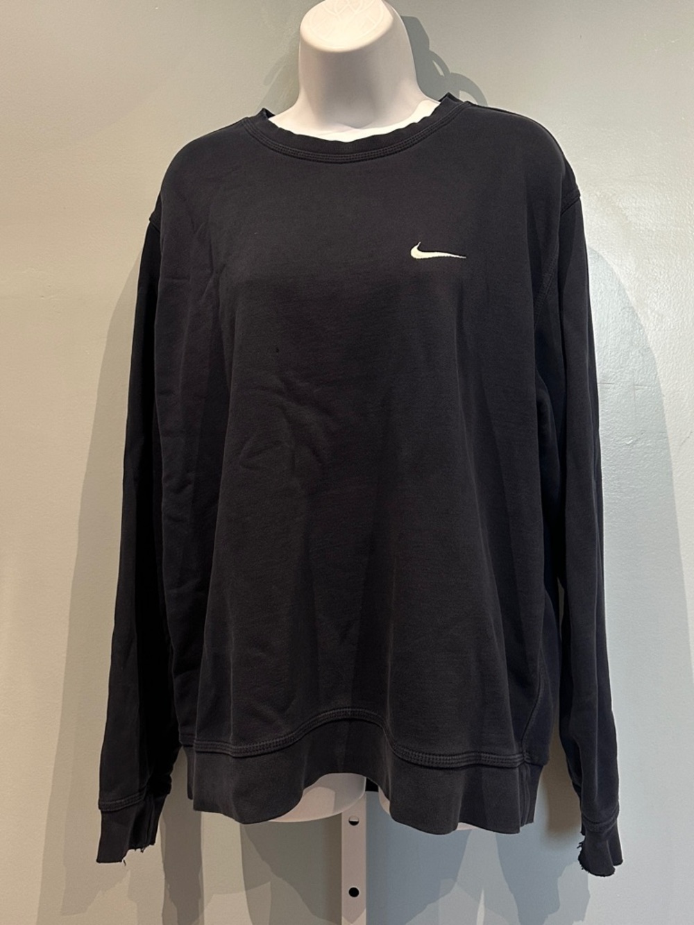 Nike Navy Sweatshirt Distressed Crewneck with White Swoosh Logo XLarge